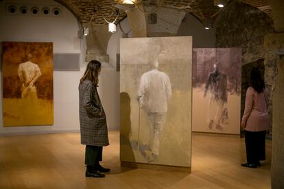 La exposición del pintor Pedro Cano en la Casa de la Panadería en la Plaza Mayor de Madrid.