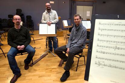 De izquierda a derecha Juan Ronda (flauta solista), Javier Rizo (Trompa) y Jerome Ireland (Viola).
