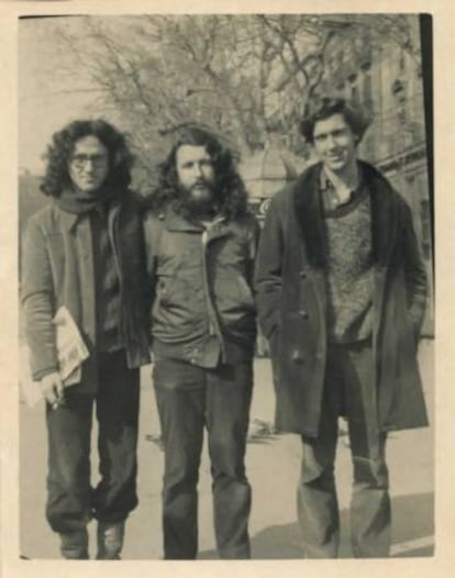 Desde la izquierda, Roberto Bola&ntilde;o, &Aacute;lvaro y Bruno Montan&eacute;.