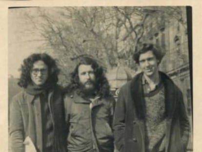 Desde la izquierda, Roberto Bola&ntilde;o, &Aacute;lvaro y Bruno Montan&eacute;.