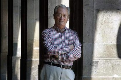 El arquitecto Oriol Bohigas, en la plaza del Rey de Barcelona en el año 2003.