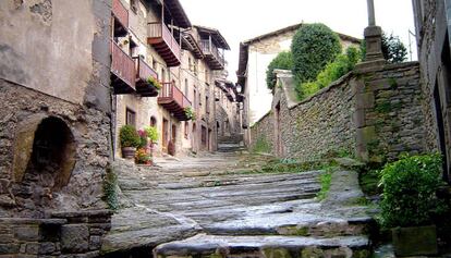 Carrer medieval de Rupit.