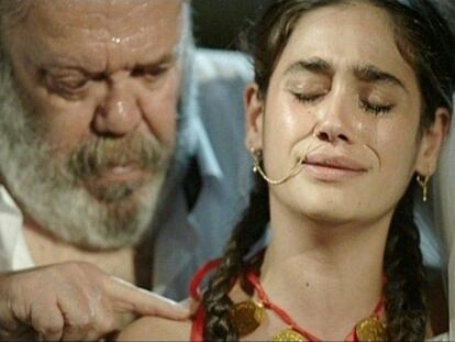 Casada niña, embarazada a los 11 años