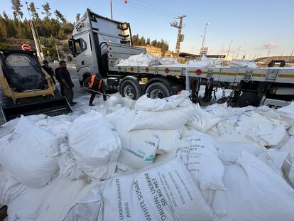 Sabotaje de un convoy de ayuda humanitaria en Hebrón (Cisjordania) el pasado 13 de mayo.