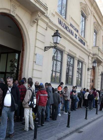 380 personas comen cada día en la Casa de Caridad, el doble que hace un año.