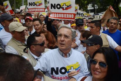 Uribe, durante la manifestaci&oacute;n contra la gesti&oacute;n del gobierno de Juan Manuel Santos.