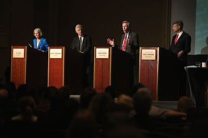 Momento del debate presidencial celebrado en Chicago el martes por la noche entre los otros candidatos a la Casa Blanca.