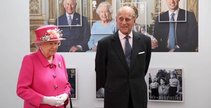 Isabel II, con su marido el príncipe Felipe.