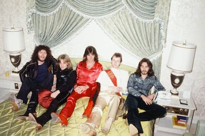 Les Binks, KK Downing, Glenn Tipton, Rob Halford e Ian Hill, de Judas Priest, fotografiados en 1978. 