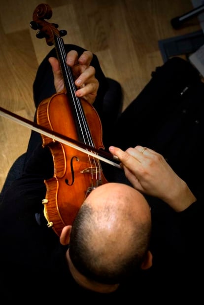 Branislav Sisel, violín.
