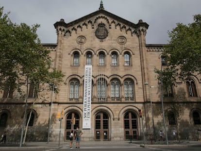 L'edifici històric de la Universitat de Barcelona.