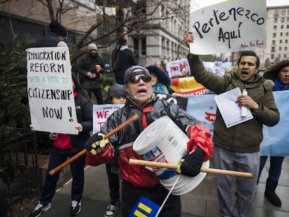 A pro-migrant rally in Washington DC.