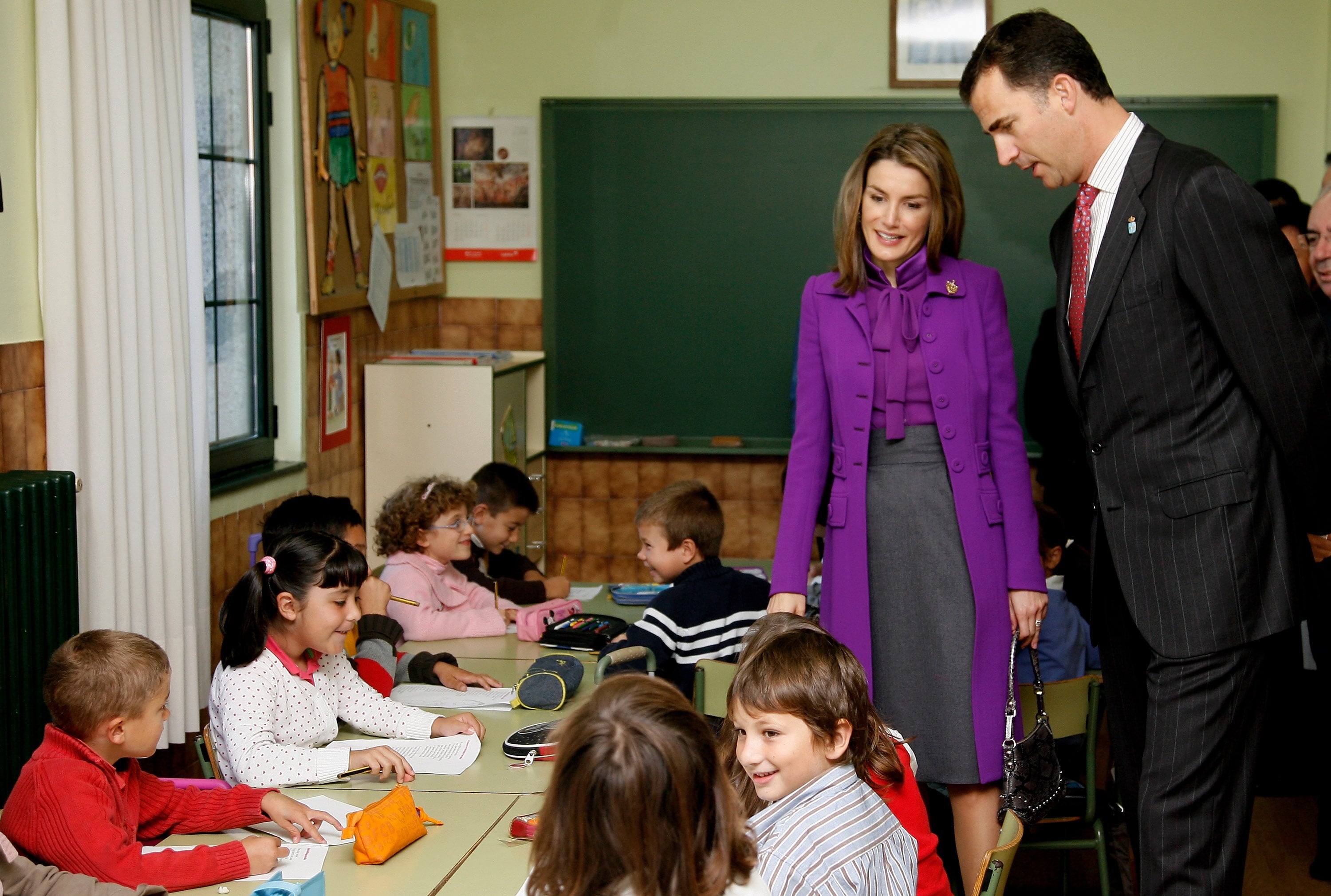 Un momento de la visita de los entonces Príncipes de Asturias al colegio público La Gesta de Oviedo, en octubre de 2008, con motivo del 50º aniverasrio del centro.