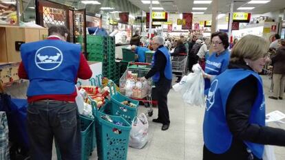 Voluntarios en Mercadona