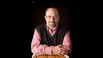 Juan Valentín Fernández de la gala, autor del libro 'Los médicos de Macondo'.