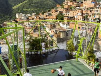 Núcleo cultural en La Ye (Petare, Venezuela), diseñado por el colectivo madrileño Todo por la praxis.