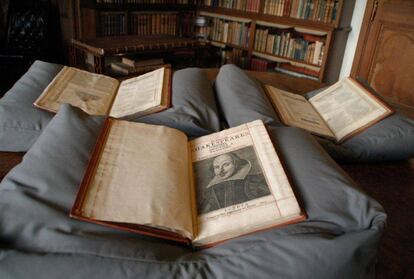 Um exemplar do First Folio de Shakespeare.
