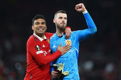 Casemiro y David de Gea celebran la victoria de United. 