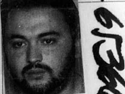 Fotografía de Hicham Mandari en un documento oficial.