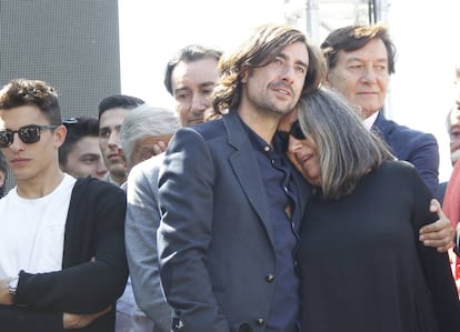 Gelete Nieto con su madre Pepa Aguilar en uno de los actos de homenaje a Ángel Nieto.