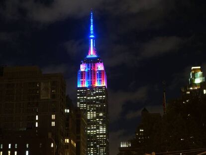 L&#039;Empire State Building, blaugrana.