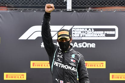 Hamilton, en el podio del circuito de Spielberg, Austria