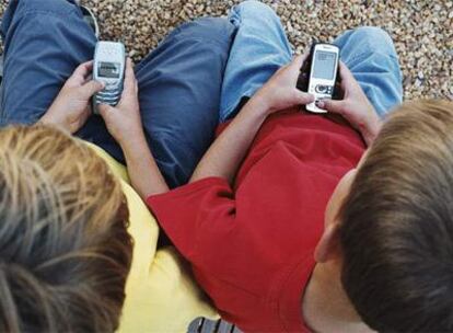 En 2004 el 45,7% de los niños españoles tenía móvil. Un porcentaje que en 2007 había crecido hasta el 65%, según el INE.