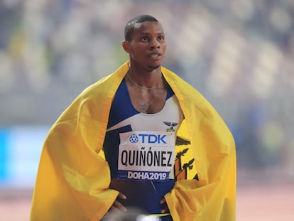 Alex Quiñónez, após ganhar a medalha de bronze da final dos 200m do Campeonato Mundial de Doha, em 2019.