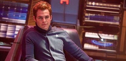 El intérprete estadounidense caracterizado como Capitán Kirk en la primera entrega de la nueva saga Star Trek, de J. J. Abrams (2009).