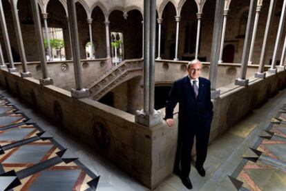 El presidente catalán, José Montilla, en el Palau de la Generalitat después de la entrevista.