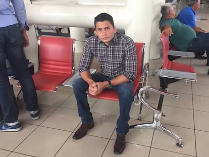 Eliécer Avila last week at Havana airport.