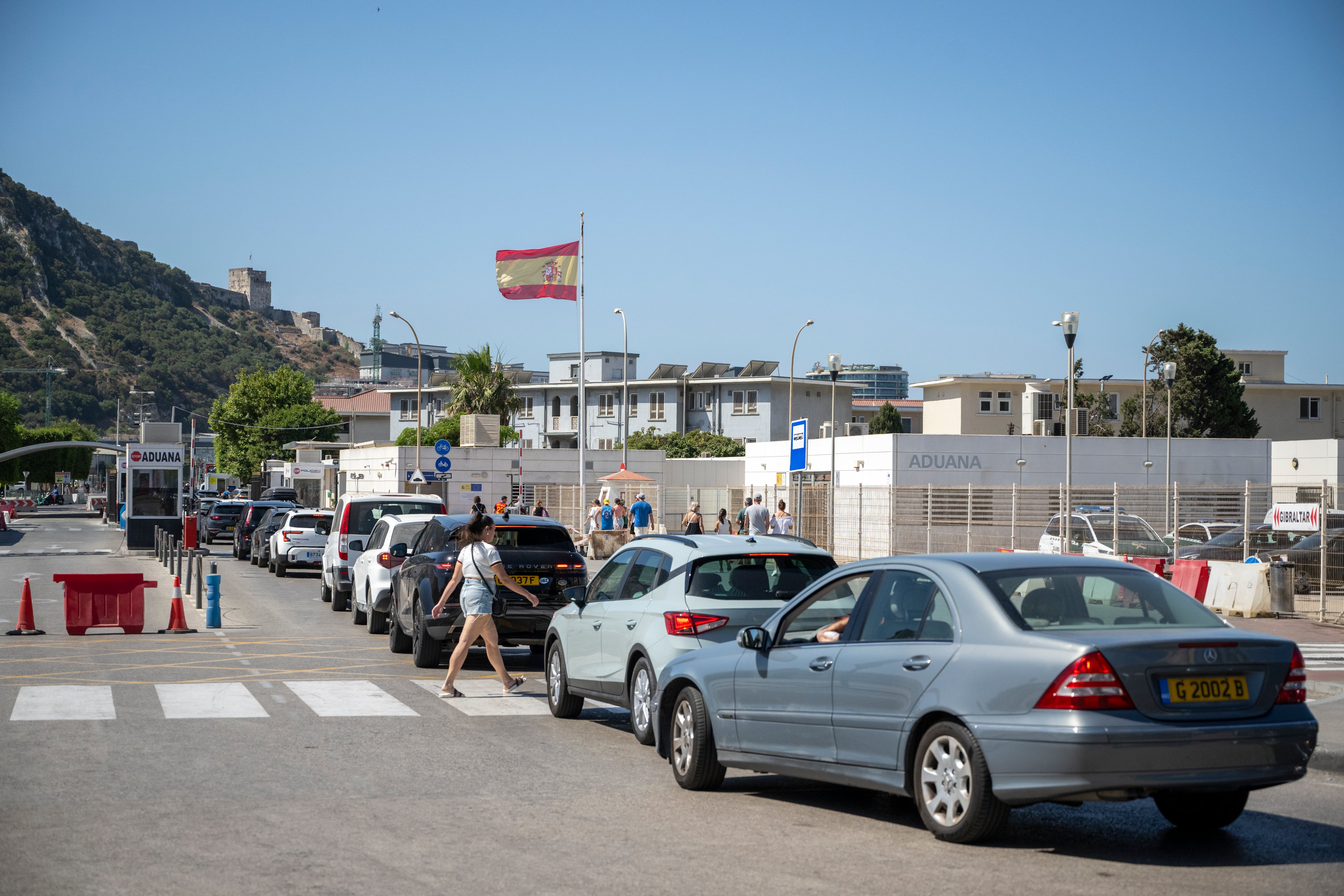 Cola de entrada de vehículos desde España a Gibraltar, el pasado 10 de julio.