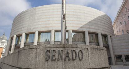 Fachada del edificio del Senado en Madrid.