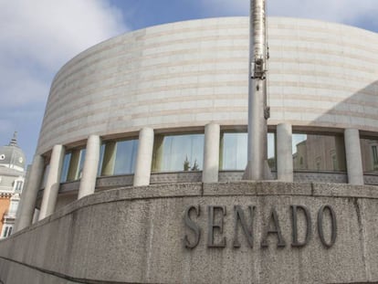 Fachada del edificio del Senado en Madrid.