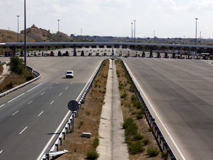 Playa de peajes de la autopista Radial 3.