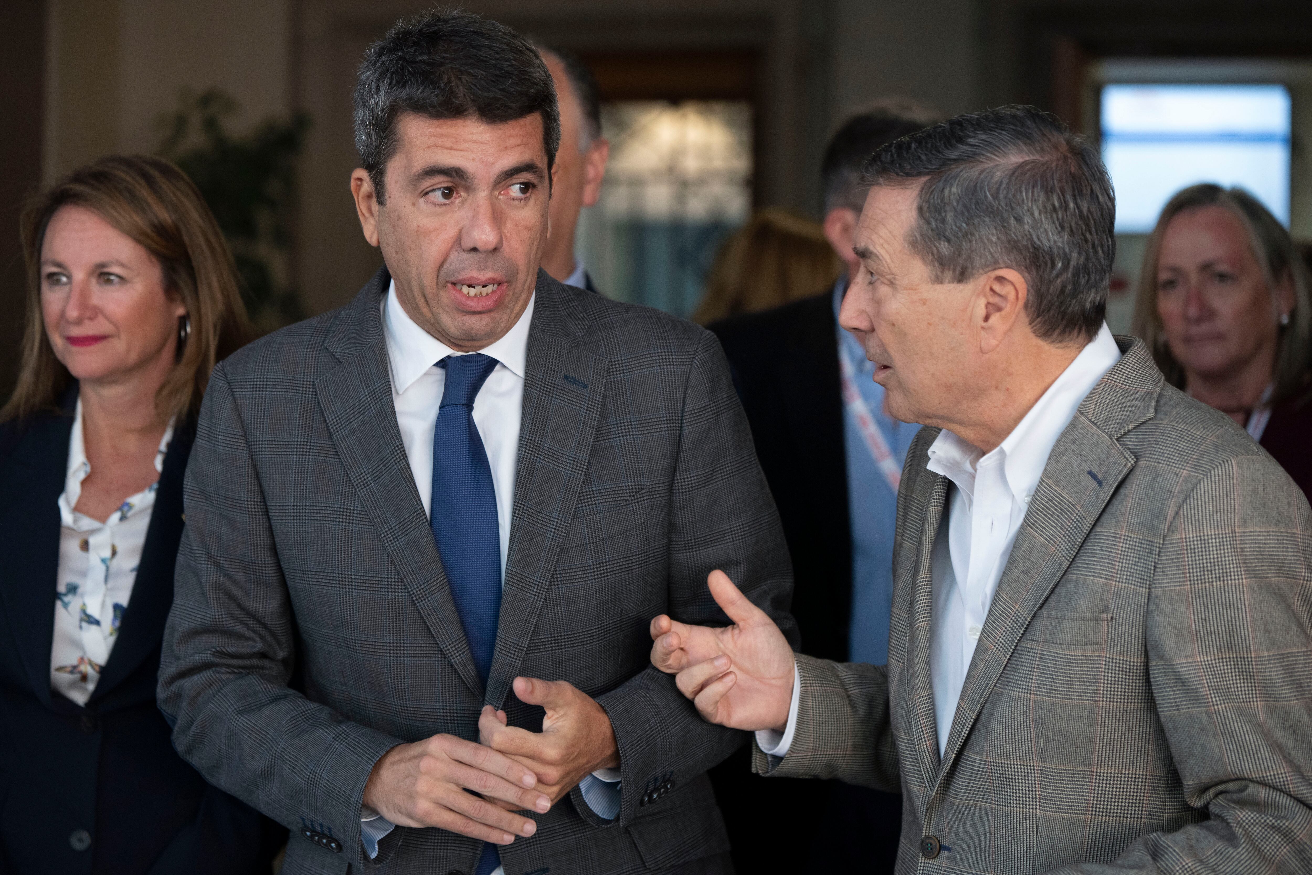 Mazón afea a Sánchez su falta de “autocrítica” en la gestión de la dana
