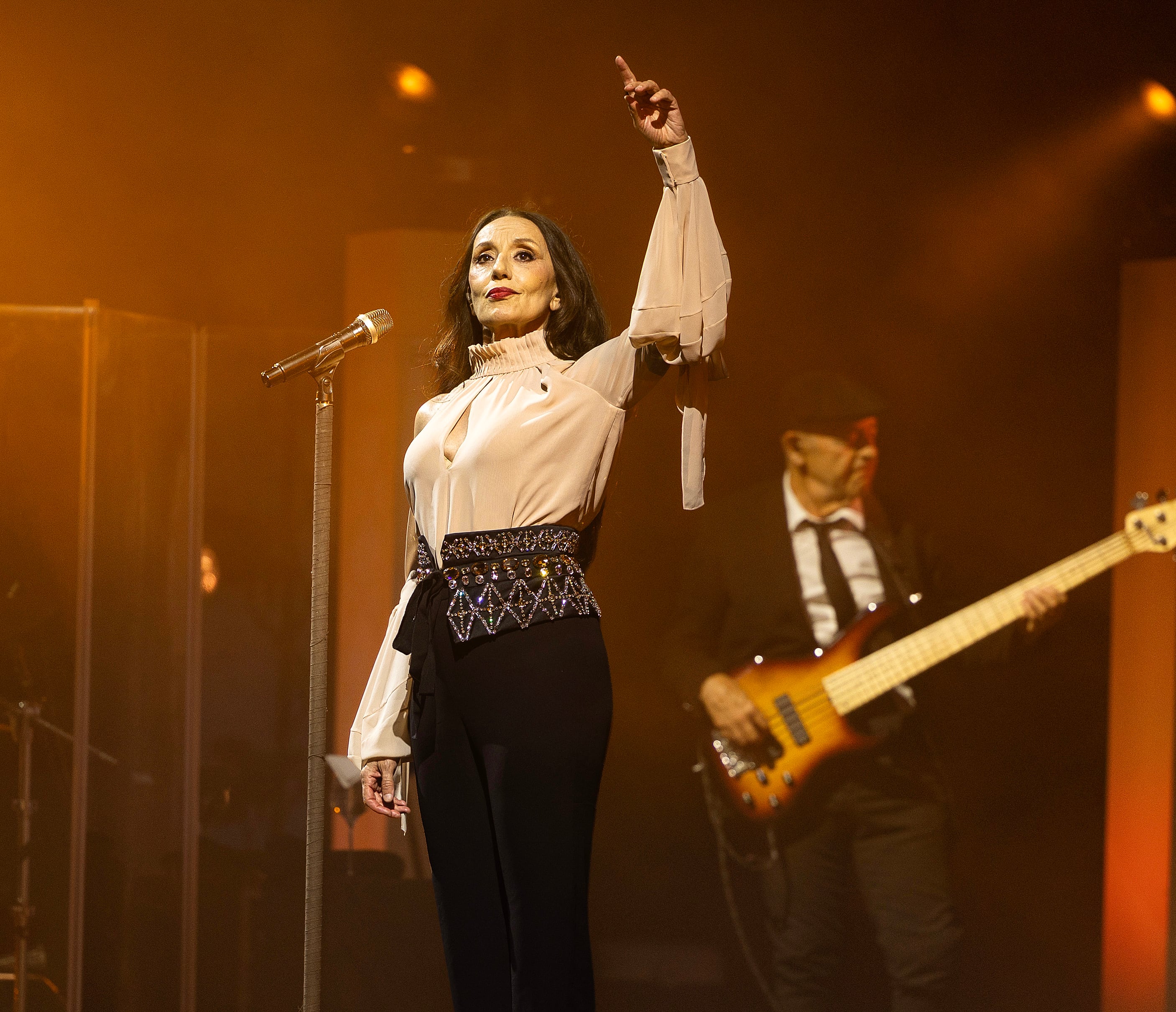 Luz Casal, durante el concierto en el Festival de Cap Roig. 