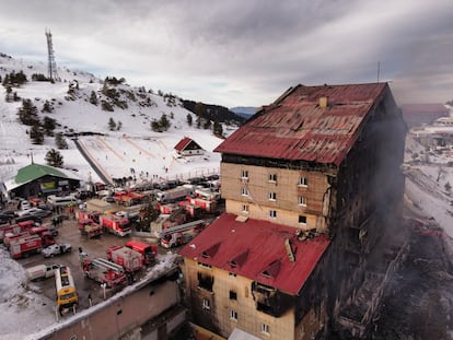 Incendio estacion de esqui Turquia