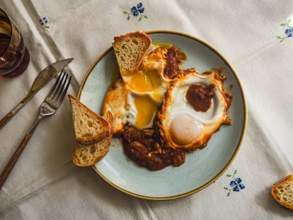 Huevos a la vizcaína: homenaje a una cocinera ninguneada