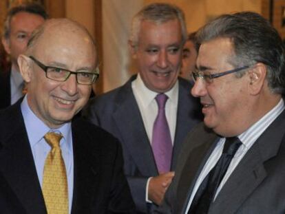 Cristóbal Montoro y el alcalde de Sevilla, Juan Ignacio Zoido.