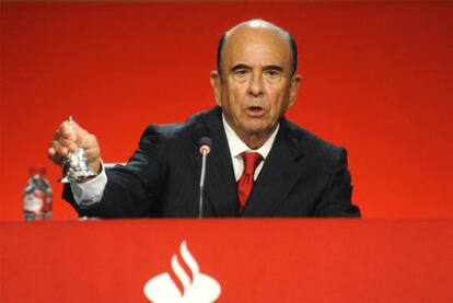 Emilio Botín, ayer durante la junta de accionistas del Santander.