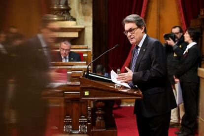 Artur Mas durante el pleno monográfico sobre pobreza.