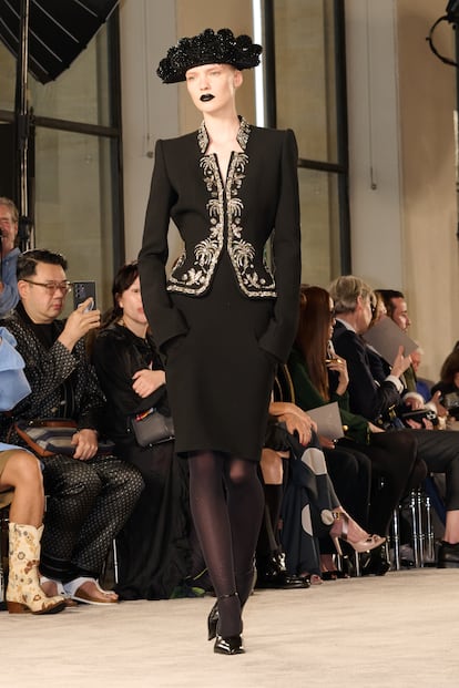 SCHIAPARELLI ALTA COSTURA O-I 2025/26 Desfile