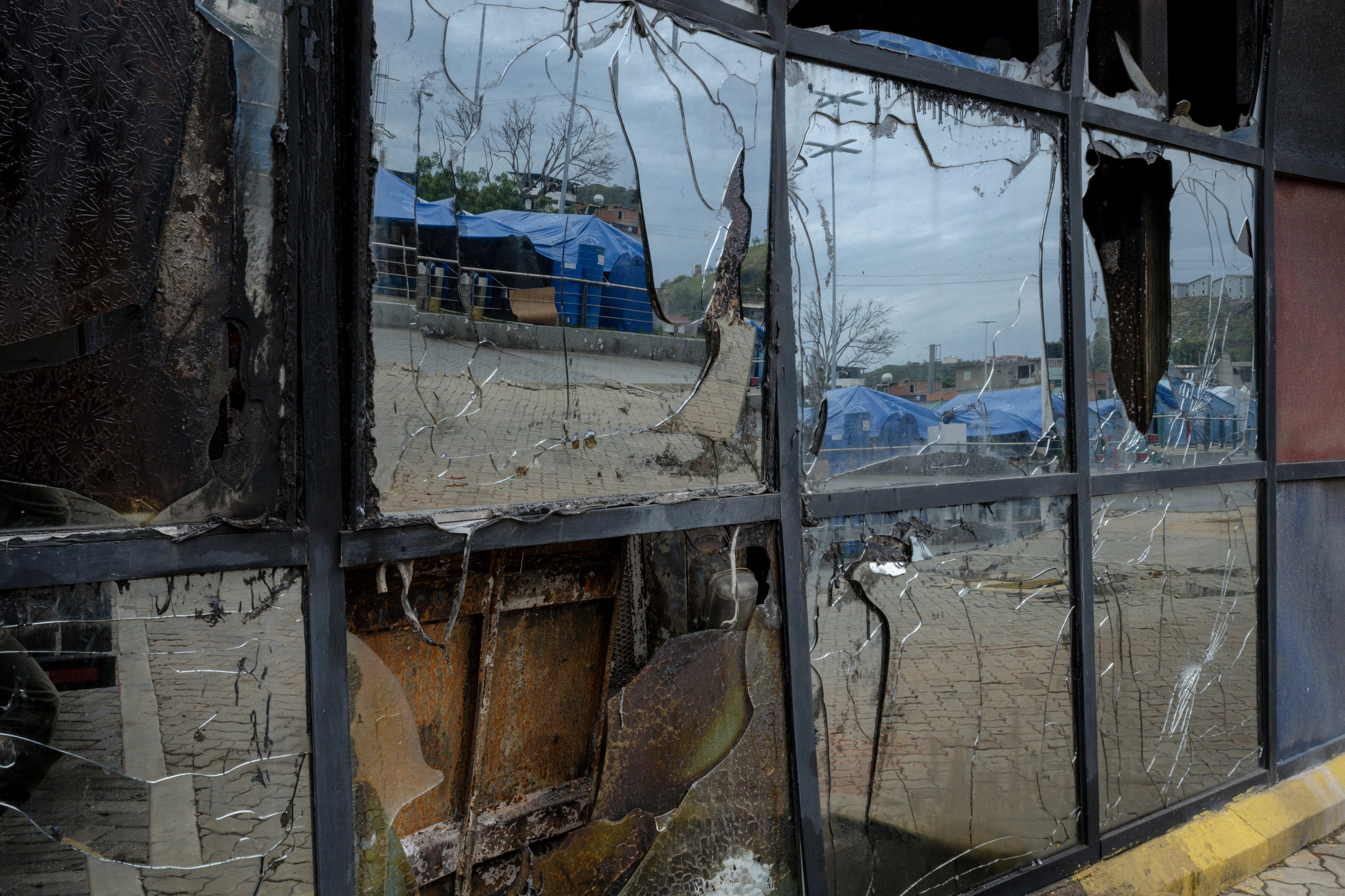 La fachada del Mercado Comunitario de Catia La Mar.