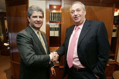 Los cordiales saludos de Fernando Martín y Manuel Jové de marzo de 2007 se han transformado hoy en reclamaciones judiciales.