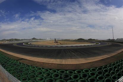 El circuito de Yeongam, de Corea del Sur, pasa el visto bueno del director de carreras de la F1, Charlie Whiting.