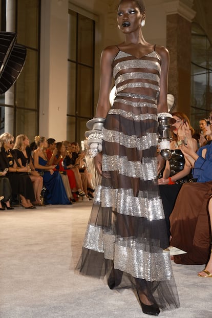 SCHIAPARELLI ALTA COSTURA O-I 2025/26 Desfile
