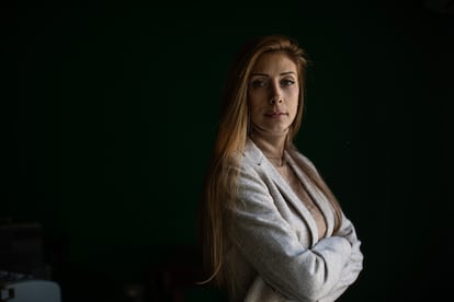La parlamentaria libanesa Cynthia Zarazir, en su oficina en Beirut el 5 de octubre.