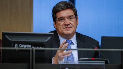 El presidente de la Autoridad Independiente de Responsabilidad Fiscal, José Luis Escrivá, en el Congreso de los Diputados.