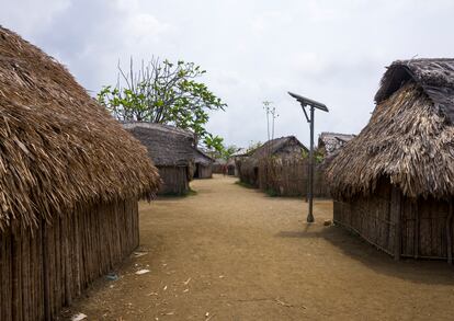 Una celda solar en un poblado de las islas de San Blás (Panamá)